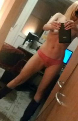 Карина — проститутка с большой грудью, от 2500 руб. в час